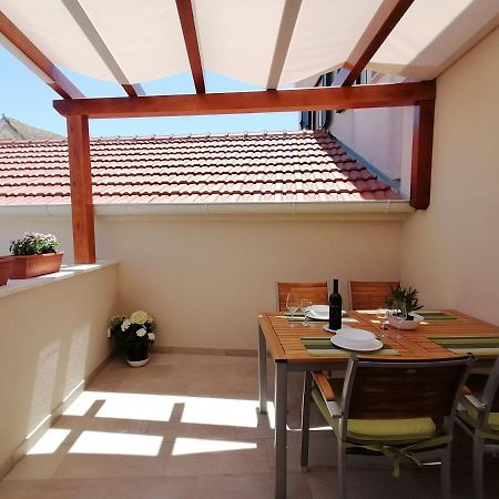 Apartman Bracera Примоштен Екстер'єр фото