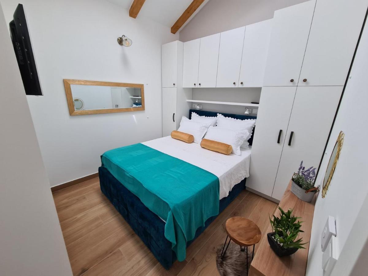 Apartman Bracera Примоштен Екстер'єр фото